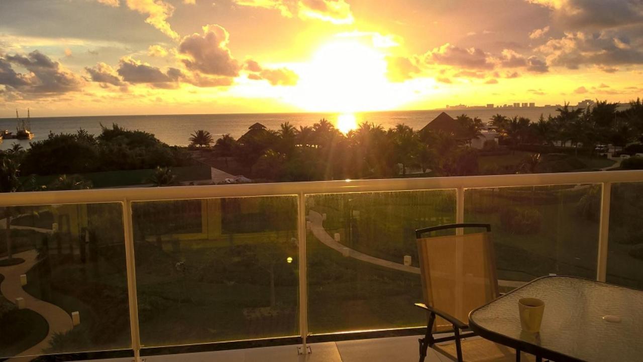 Apartamento Swim The Caribbean & Work With A View Cancún Exterior foto